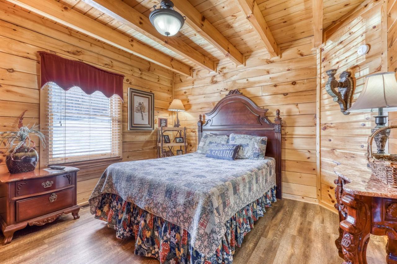 Holly Berry Villa Pigeon Forge Exterior photo