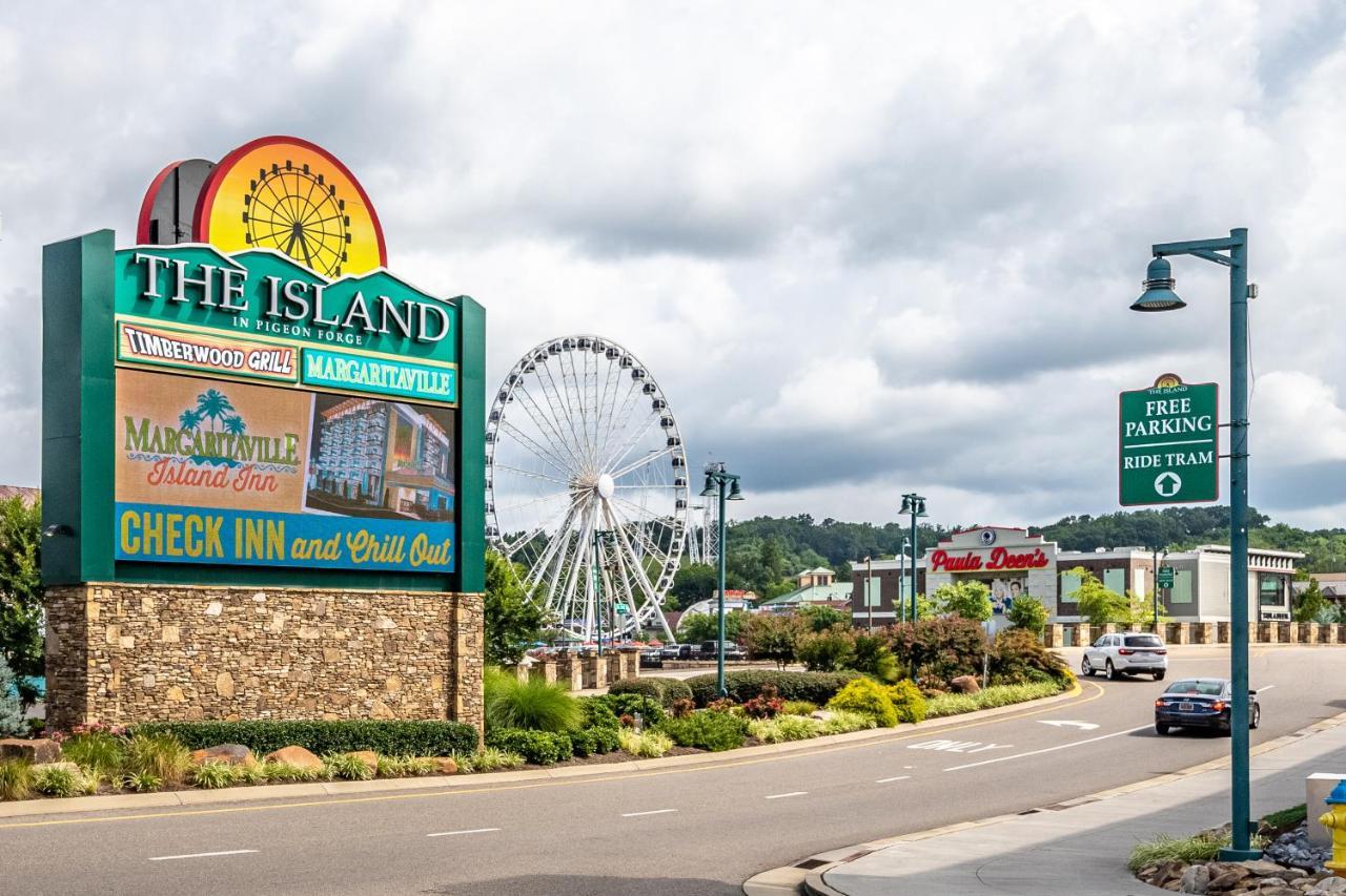Holly Berry Villa Pigeon Forge Exterior photo