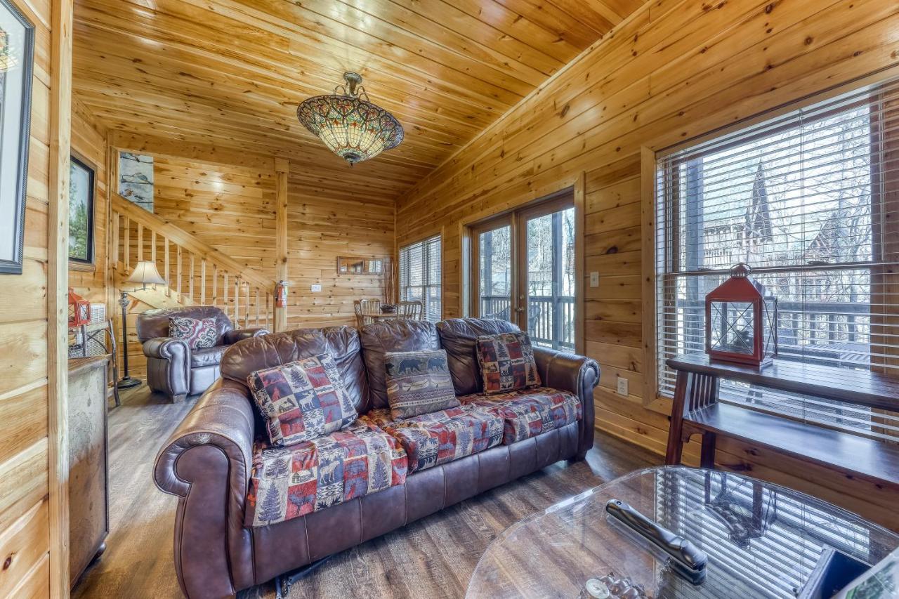 Holly Berry Villa Pigeon Forge Exterior photo